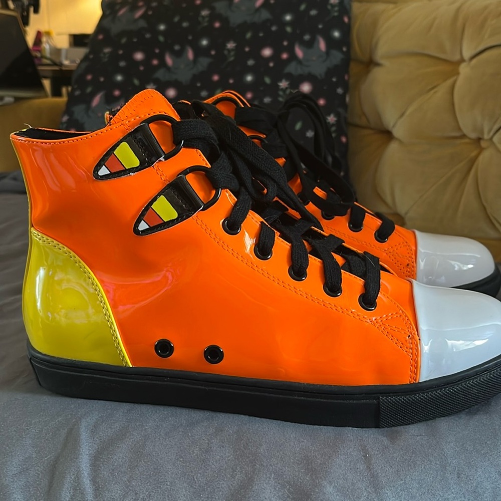 Size 10 Strangecvlt Candy Corn sneakers